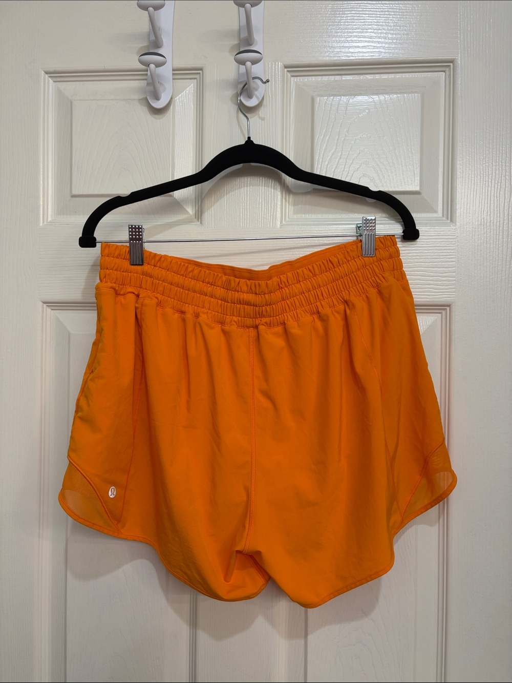 188. Lululemon Hotty Hot High-Rise Lined Short 4" Orange size 12